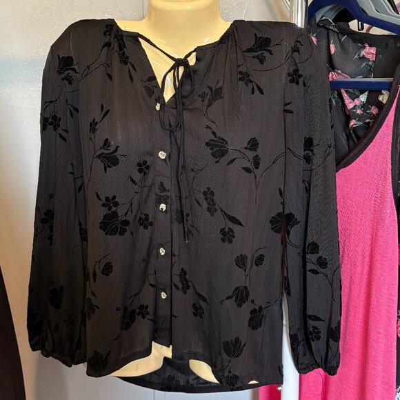 PXL Petite Black Roses Blouse Tie CURE - Picture 1 of 6